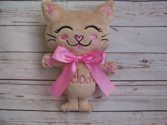 Kitty Stuffie ITH – Cat Softie for Holiday Gifts